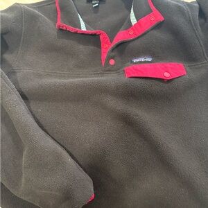 Patagonia Women's Black and Pink Fleece Pullover